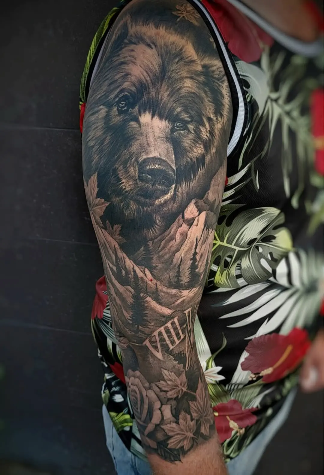 Berg bos beer of mountain forrest tattoo