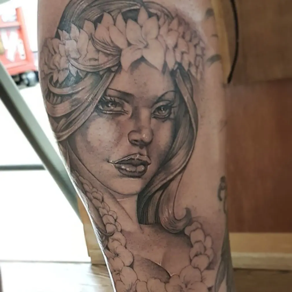 Girl head Tattoo en Vrouwen gezichten.