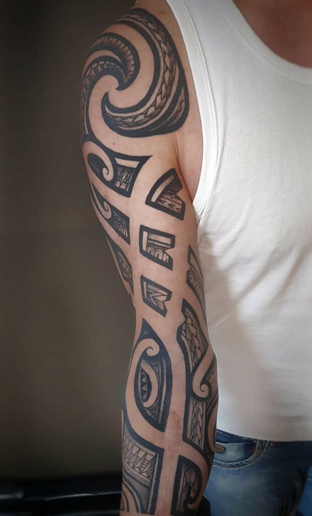 Polynesian maori samoan style tattoo sleeve